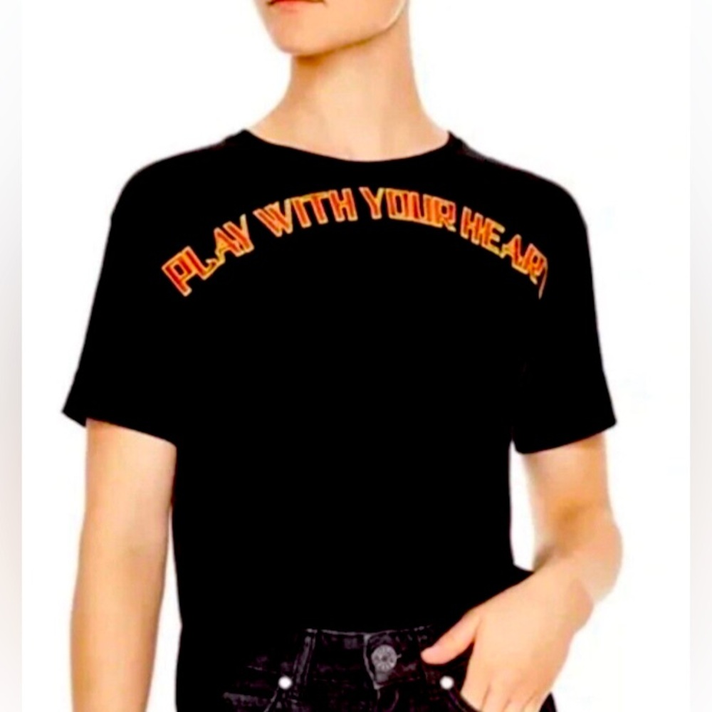 Sandro Paris “play with your heart” black t shirt in size 2 (medium)